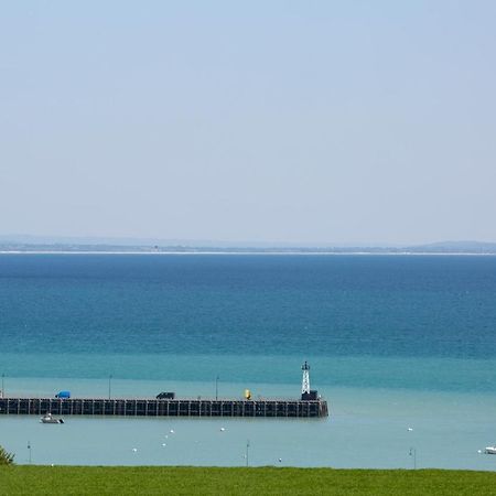 La Metairie-du-Vauhariot - Lodge ou Chambre - Piscine Chauffée - Vue Mer et Mont Saint Michel et GR34 - Résidence Hôtelière Cancale Extérieur photo