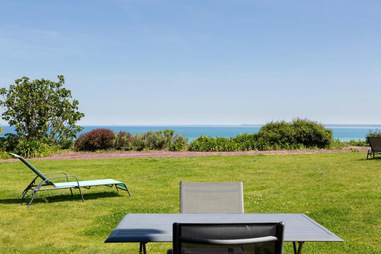 La Metairie-du-Vauhariot - Lodge ou Chambre - Piscine Chauffée - Vue Mer et Mont Saint Michel et GR34 - Résidence Hôtelière Cancale Extérieur photo