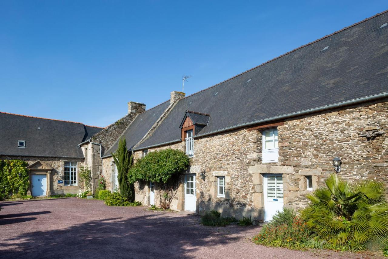 La Metairie-du-Vauhariot - Lodge ou Chambre - Piscine Chauffée - Vue Mer et Mont Saint Michel et GR34 - Résidence Hôtelière Cancale Extérieur photo