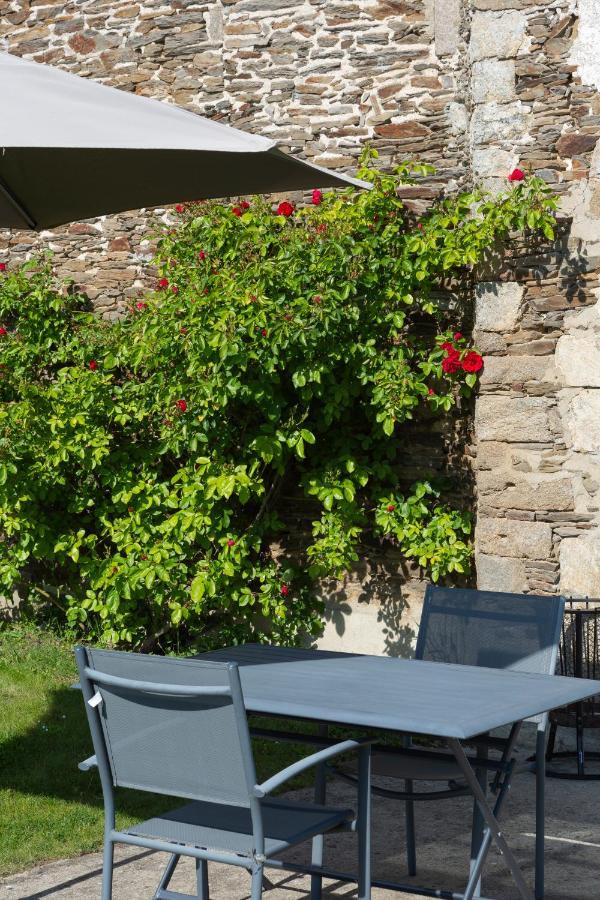 La Metairie-du-Vauhariot - Lodge ou Chambre - Piscine Chauffée - Vue Mer et Mont Saint Michel et GR34 - Résidence Hôtelière Cancale Extérieur photo