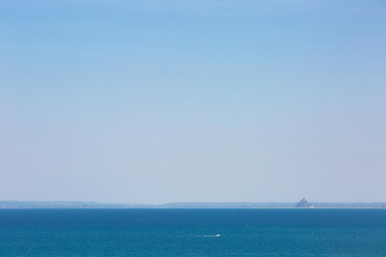 La Metairie-du-Vauhariot - Lodge ou Chambre - Piscine Chauffée - Vue Mer et Mont Saint Michel et GR34 - Résidence Hôtelière Cancale Extérieur photo